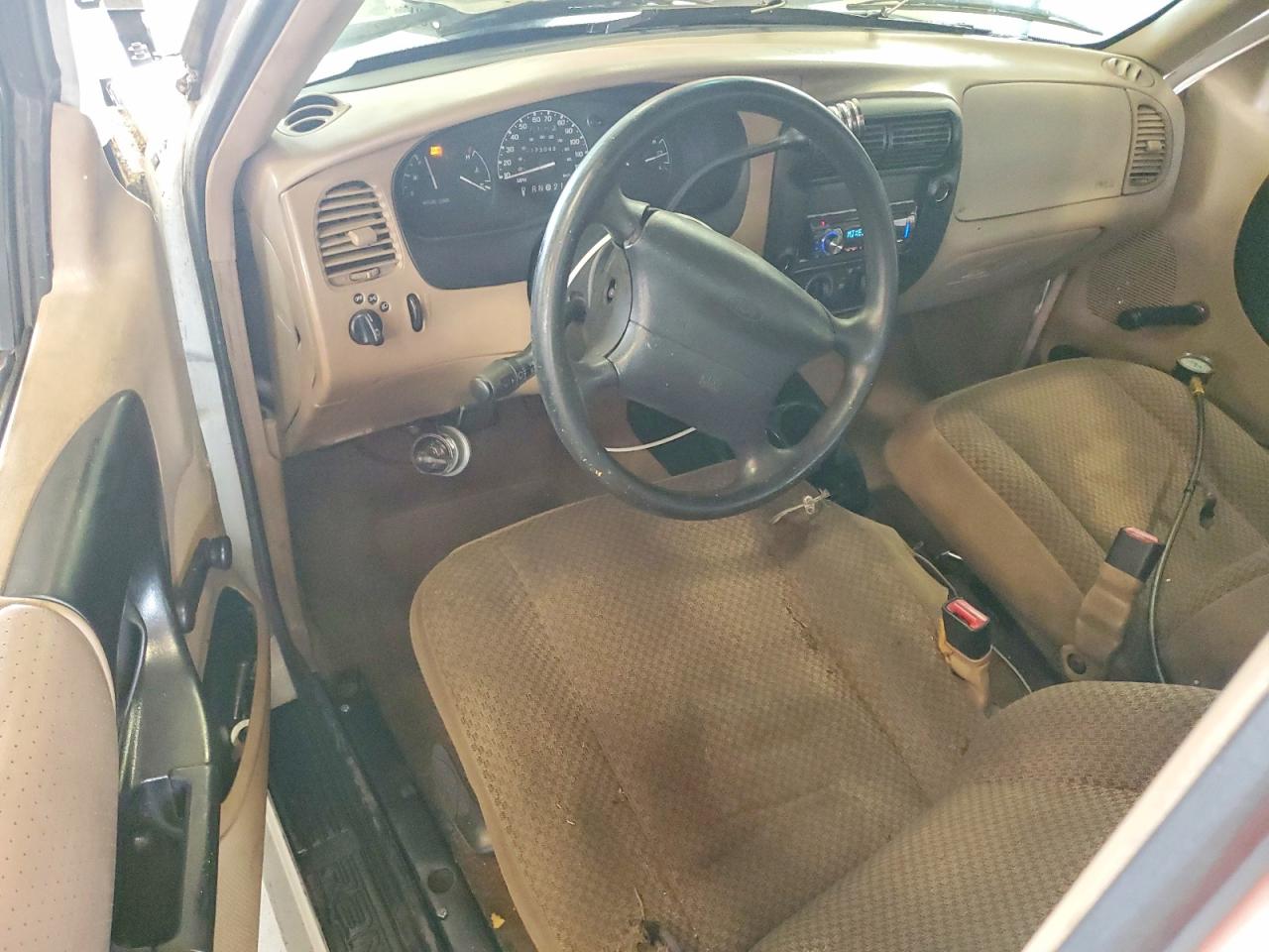 1999 Ford Ranger White vin: 1FTYR10V6XUB51387