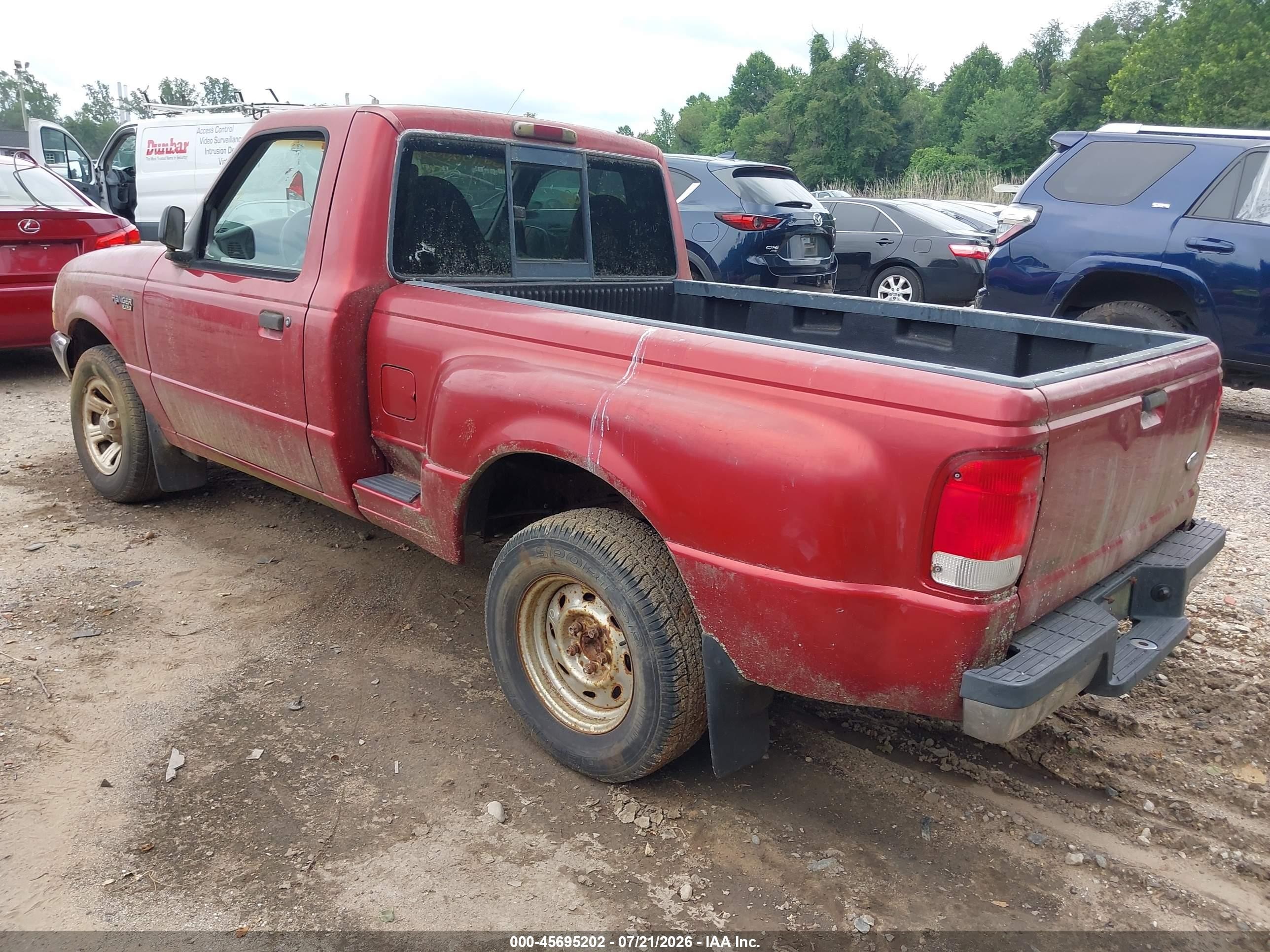 2000 Ford Ranger Xl/xlt Red vin: 1FTYR10V6YTA83809