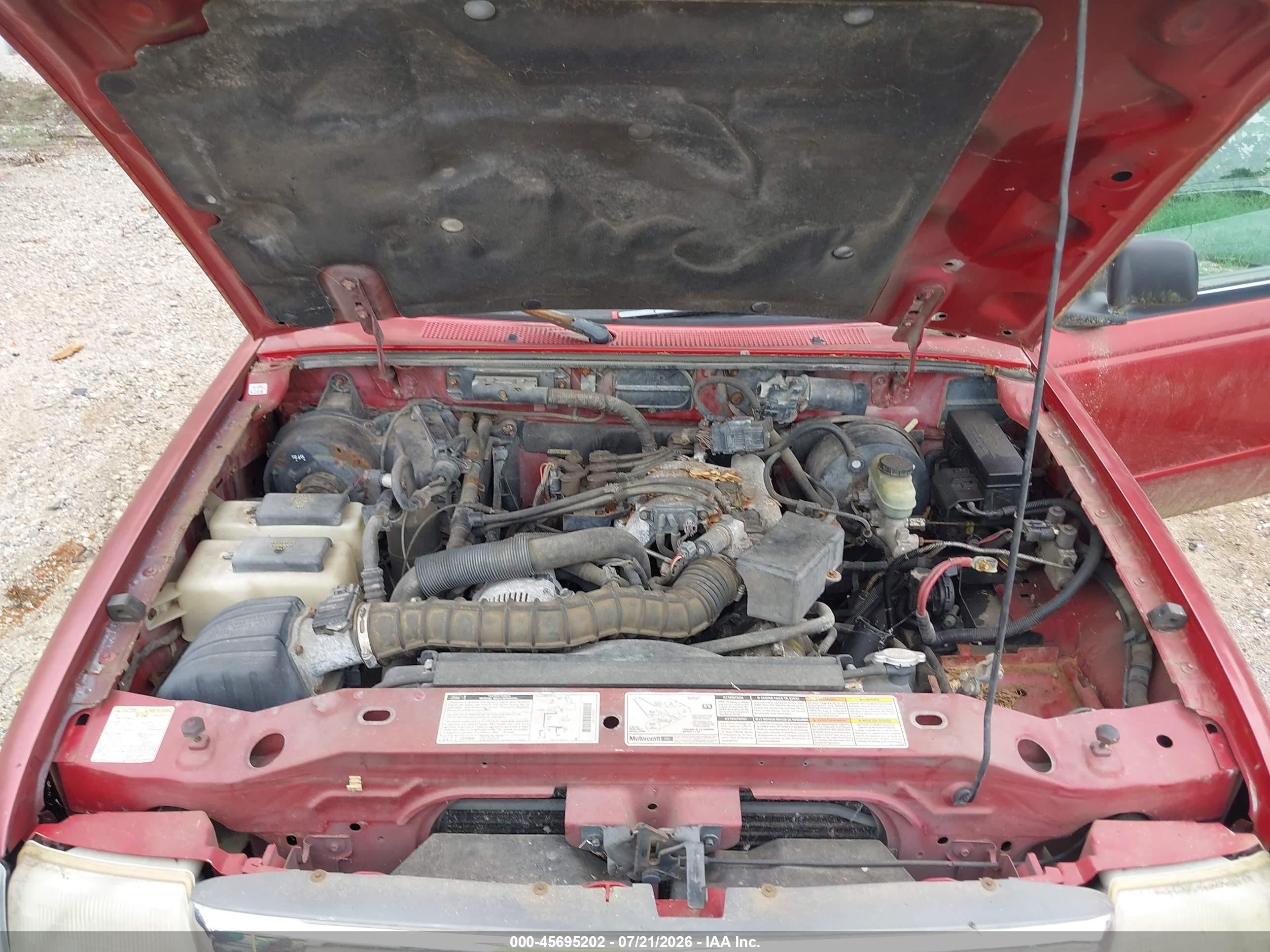 2000 Ford Ranger Xl/xlt Red vin: 1FTYR10V6YTA83809