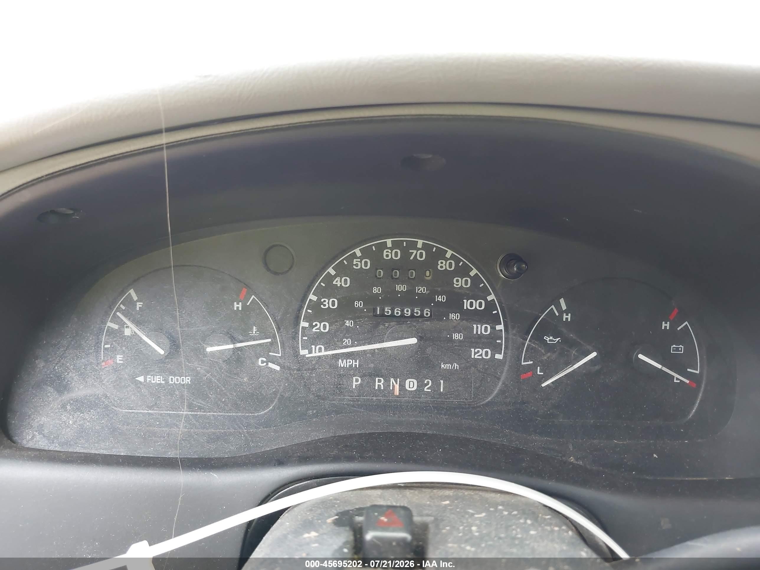 2000 Ford Ranger Xl/xlt Red vin: 1FTYR10V6YTA83809