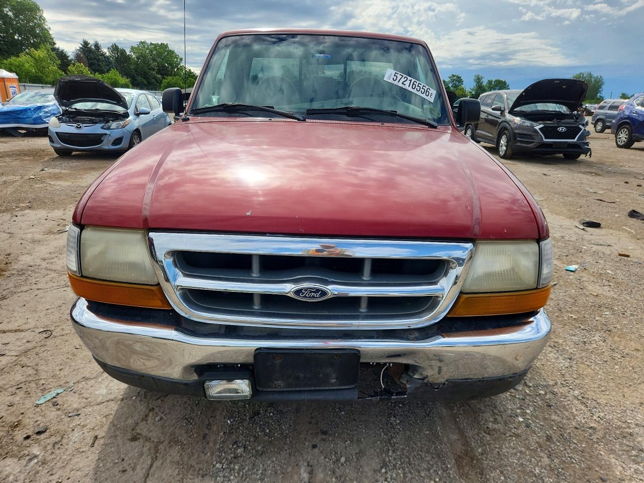 1999 Ford Ranger Red vin: 1FTYR10VXXPA57625