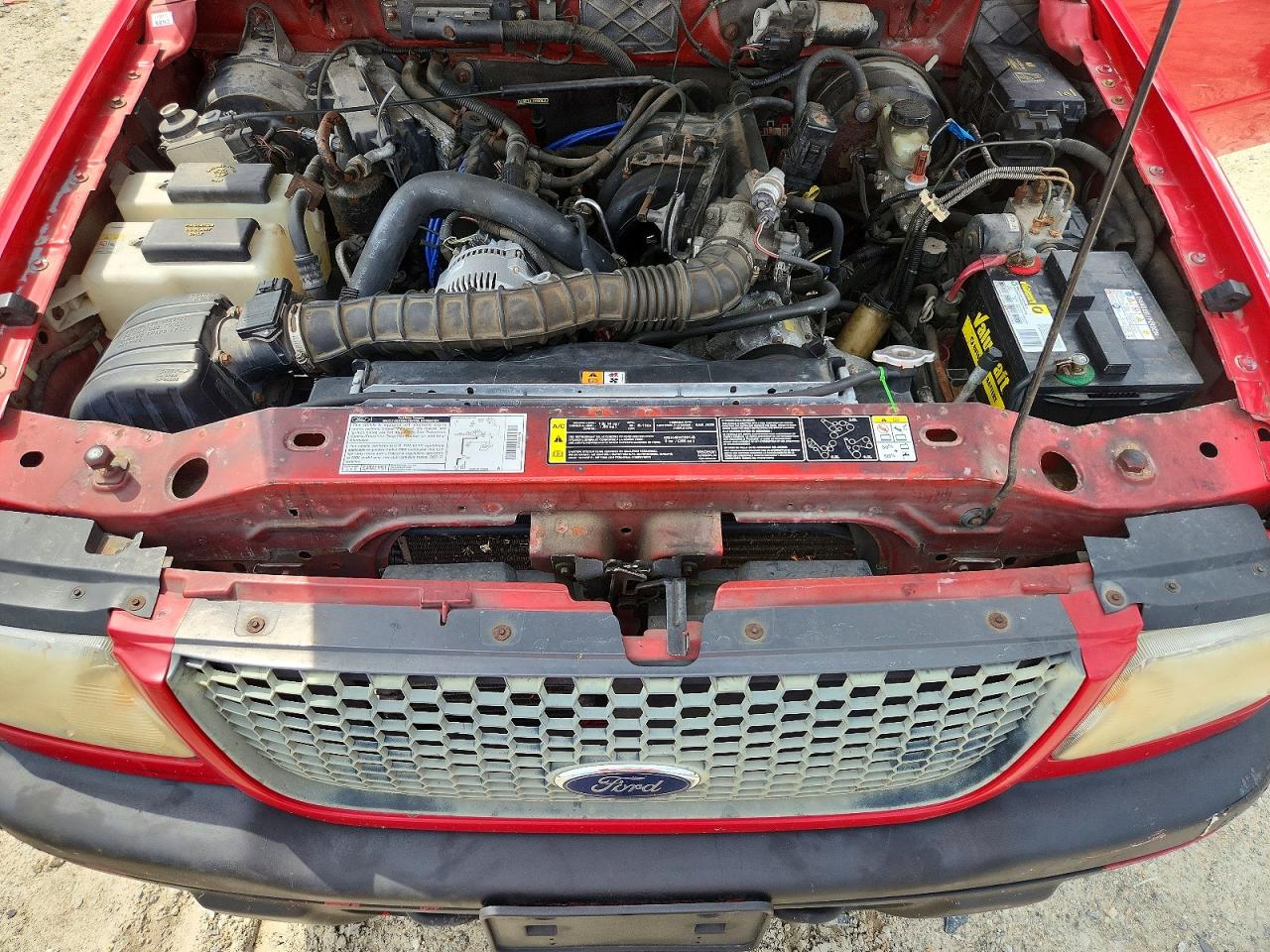 2002 Ford Ranger Red vin: 1FTYR11U02TA04700