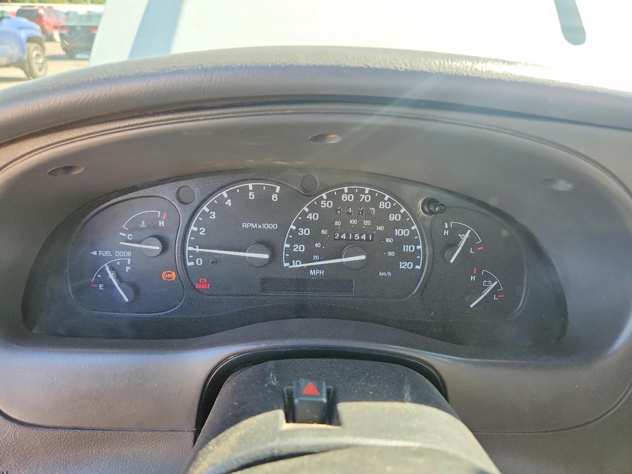 2003 Ford Ranger White vin: 1FTYR11U13TA05128