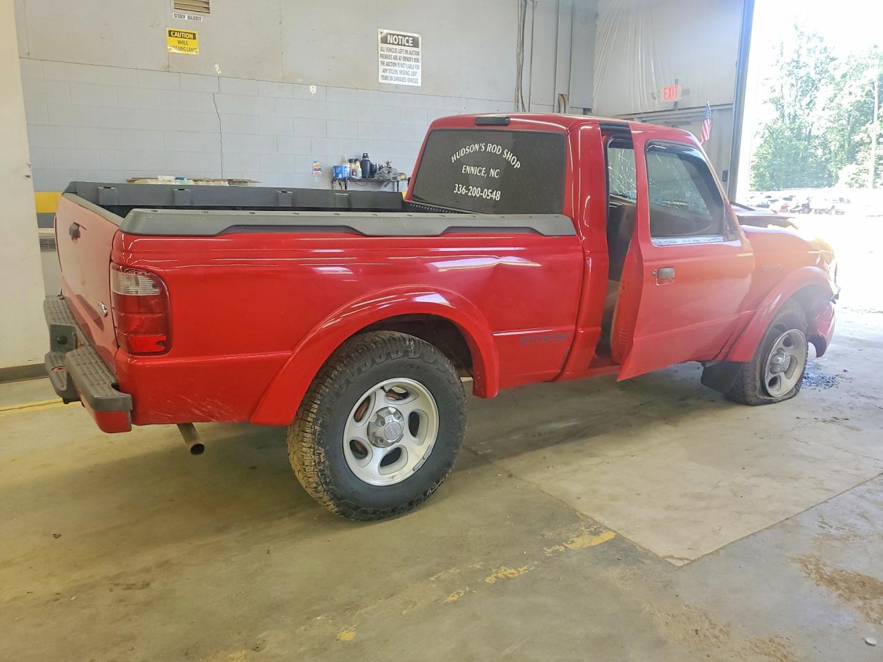 2002 Ford Ranger Красный vin: 1FTYR11U42TA46738