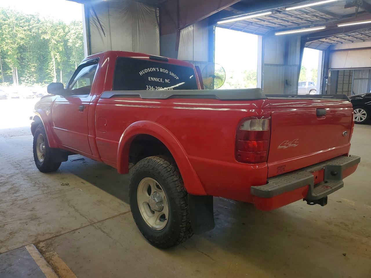 2002 Ford Ranger Красный vin: 1FTYR11U42TA46738