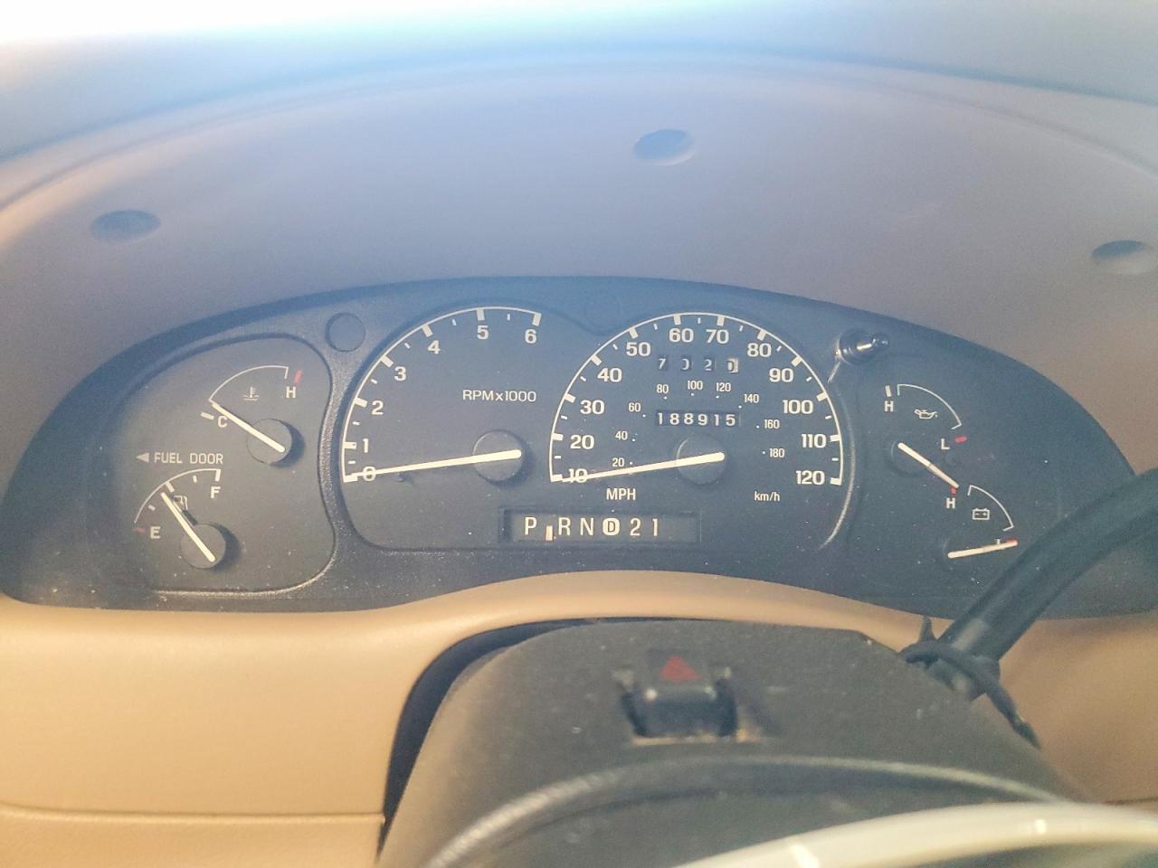 2002 Ford Ranger Красный vin: 1FTYR11U42TA46738