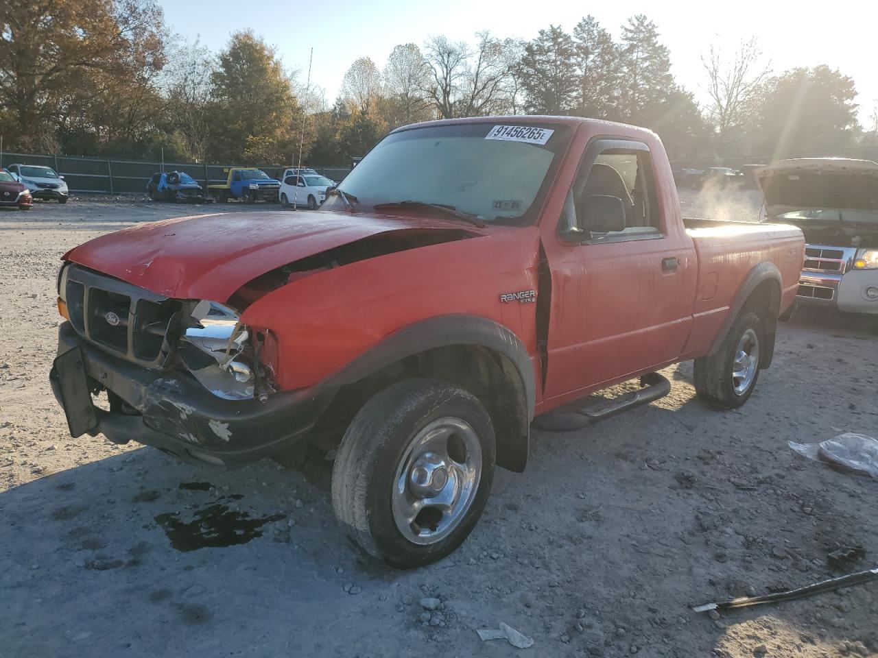 1998 Ford Ranger Red vin: 1FTYR11U4WTA18749