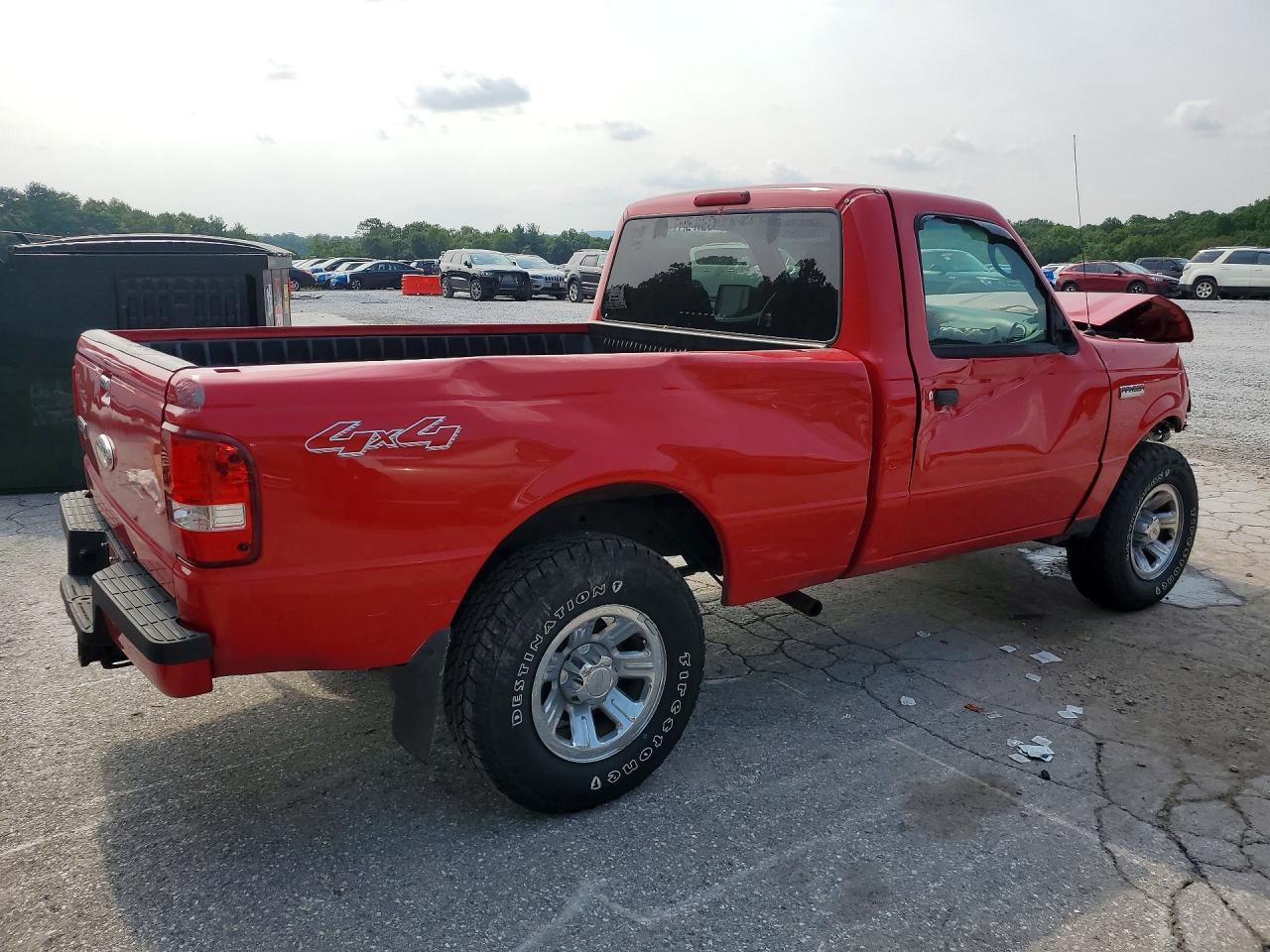 2006 Ford Ranger Red vin: 1FTYR11U86PA73665