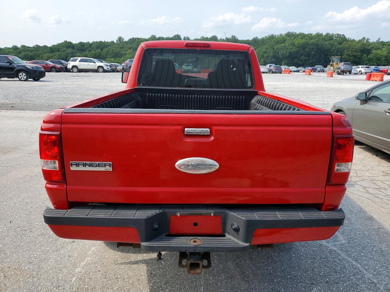 2006 Ford Ranger Red vin: 1FTYR11U86PA73665