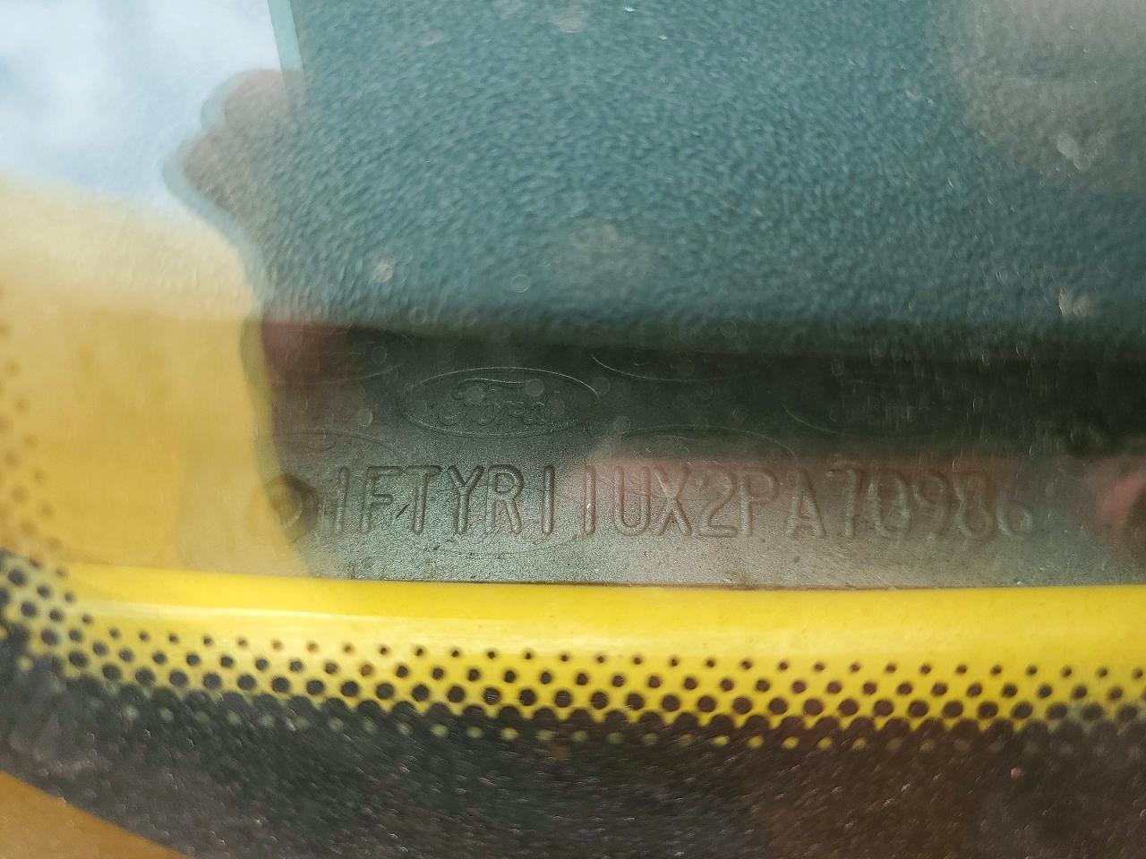 2002 Ford Ranger Yellow vin: 1FTYR11UX2PA70986