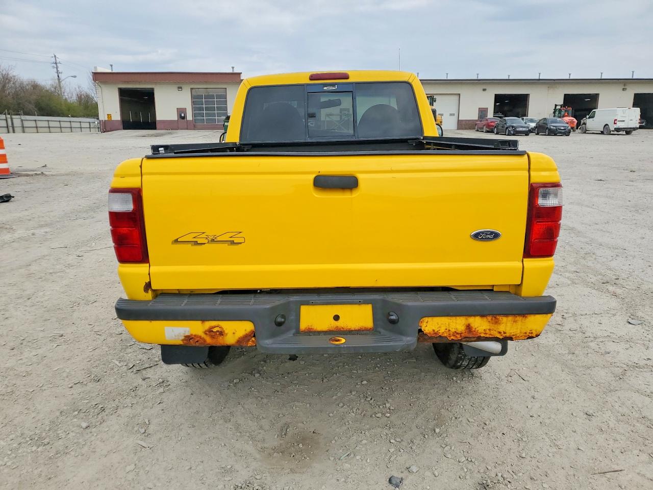 2002 Ford Ranger Yellow vin: 1FTYR11UX2PA70986