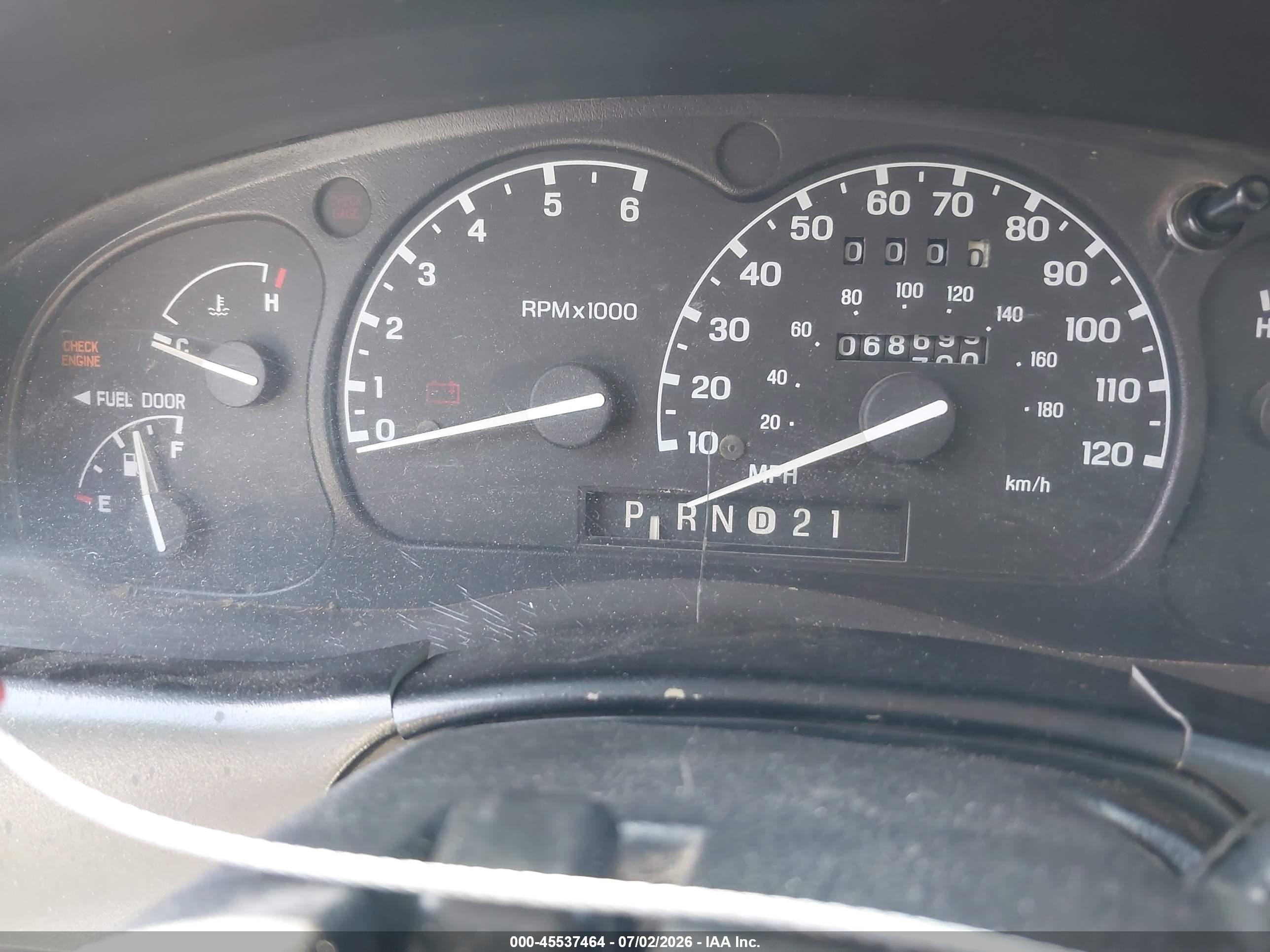 2000 Ford Ranger Xl/xlt Red vin: 1FTYR11V0YPA53888