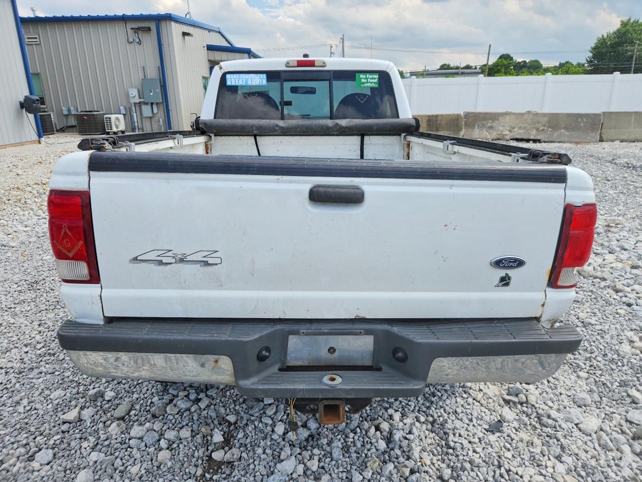 2000 Ford Ranger White vin: 1FTYR11V6YTB25670