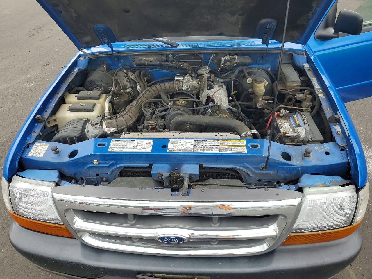 1998 Ford Ranger Super Cab Blue vin: 1FTYR14C0WPA61173