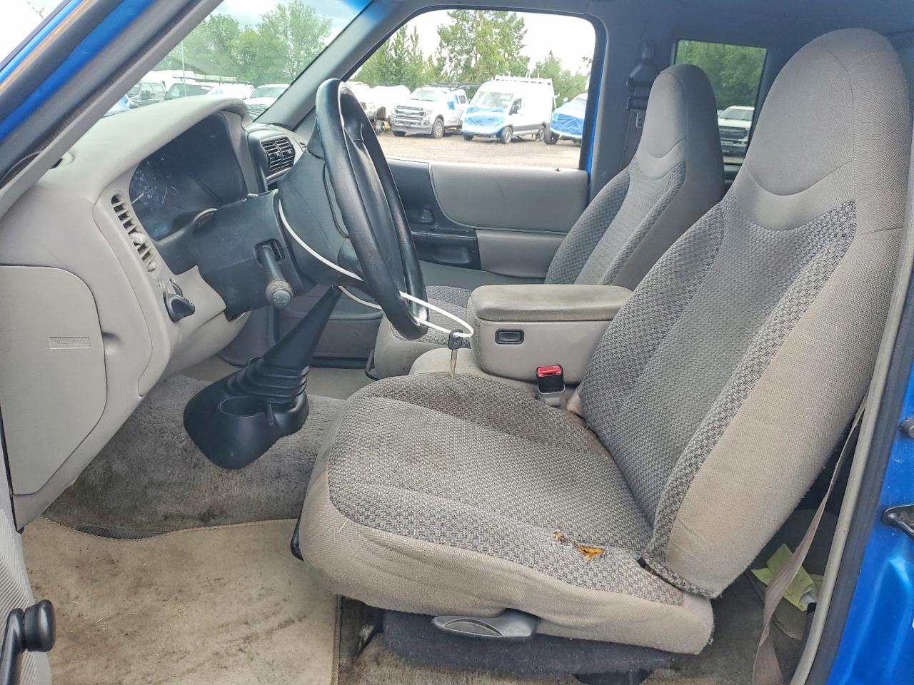 1998 Ford Ranger Super Cab Blue vin: 1FTYR14C0WPA61173
