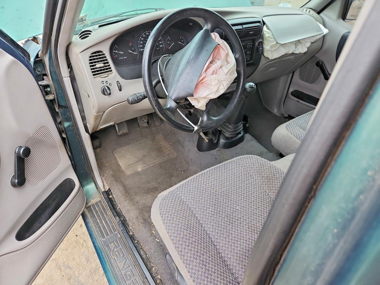 1999 Ford Ranger Super Cab Green vin: 1FTYR14C0XTA22236