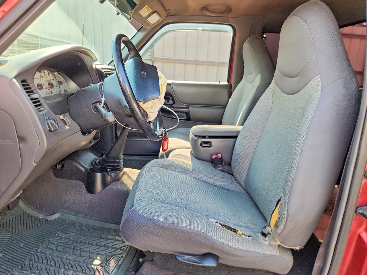 2000 Ford Ranger Super Cab Burgundy vin: 1FTYR14C3YPB17156