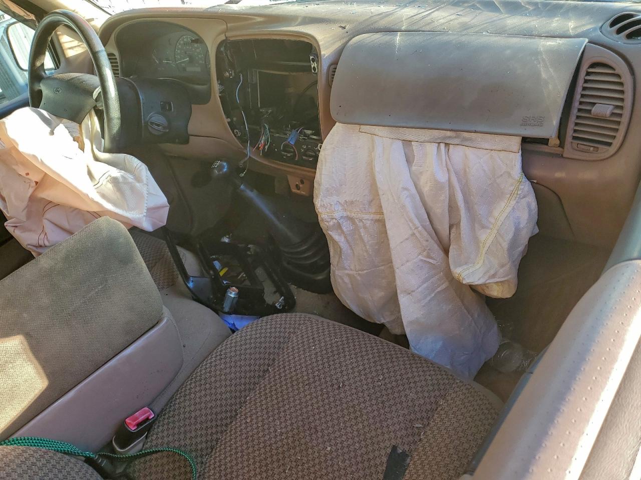 1998 Ford Ranger Super Cab Gold vin: 1FTYR14C4WTA78226