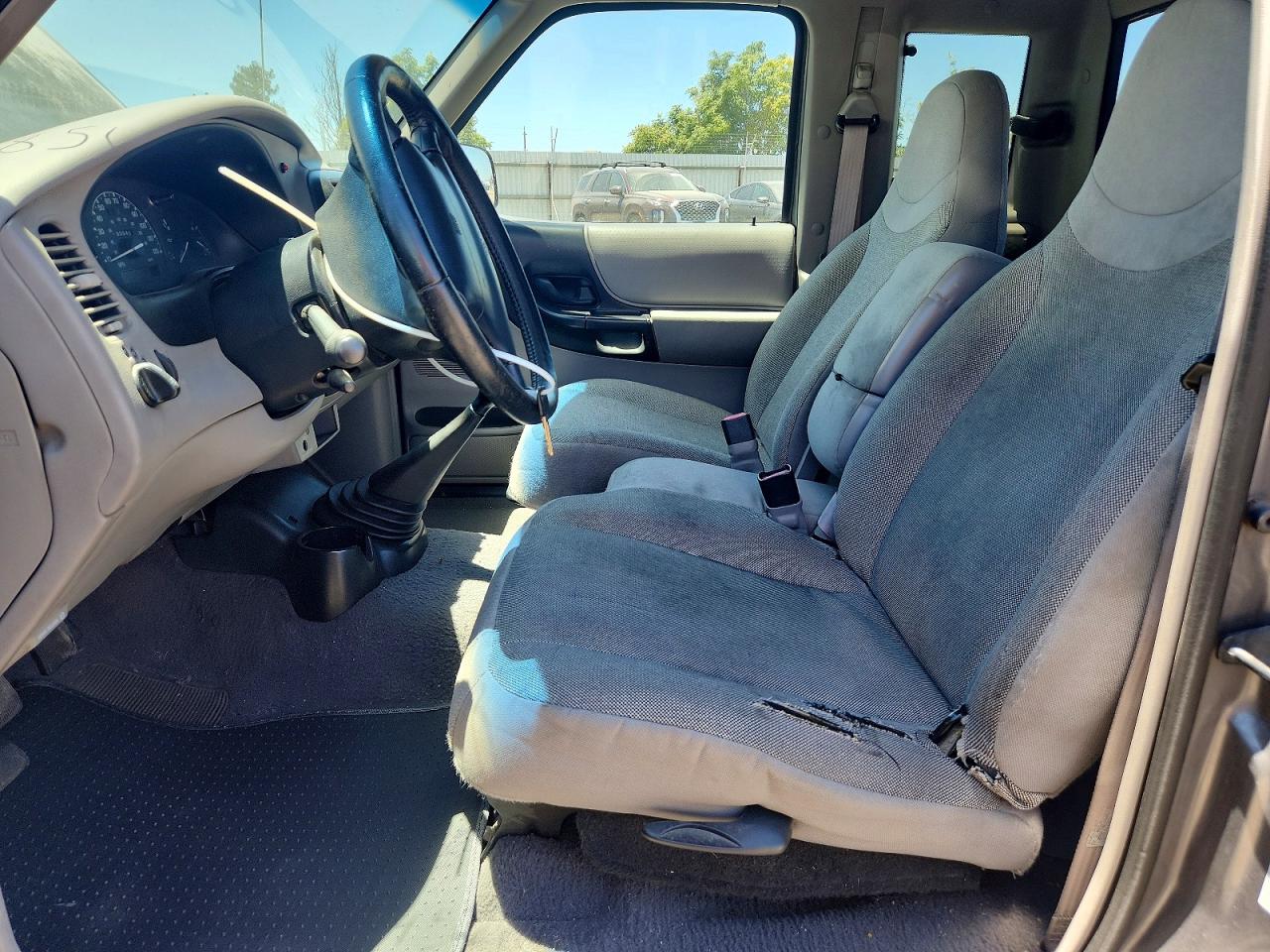 2000 Ford Ranger Super Cab Gray vin: 1FTYR14C4YPB55284
