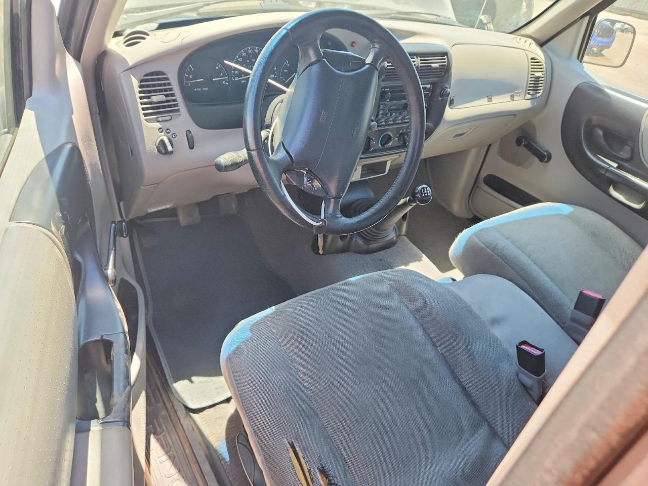 2000 Ford Ranger Super Cab Gray vin: 1FTYR14C4YPB55284