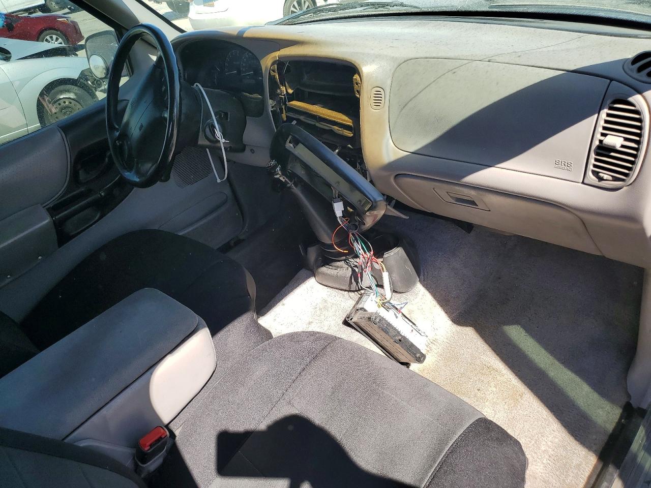 1998 Ford Ranger Super Cab Черный vin: 1FTYR14C5WPA28587