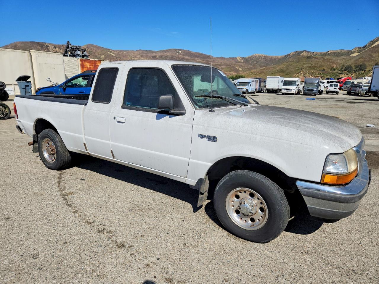 1998 Ford Ranger Super Cab White vin: 1FTYR14C8WPA98889