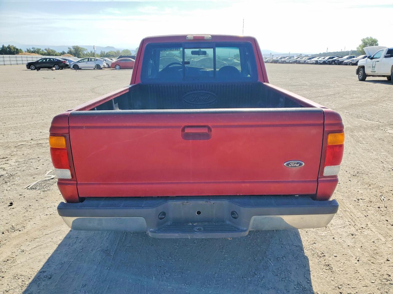 1998 Ford Ranger Super Cab Red vin: 1FTYR14CXWPB36817