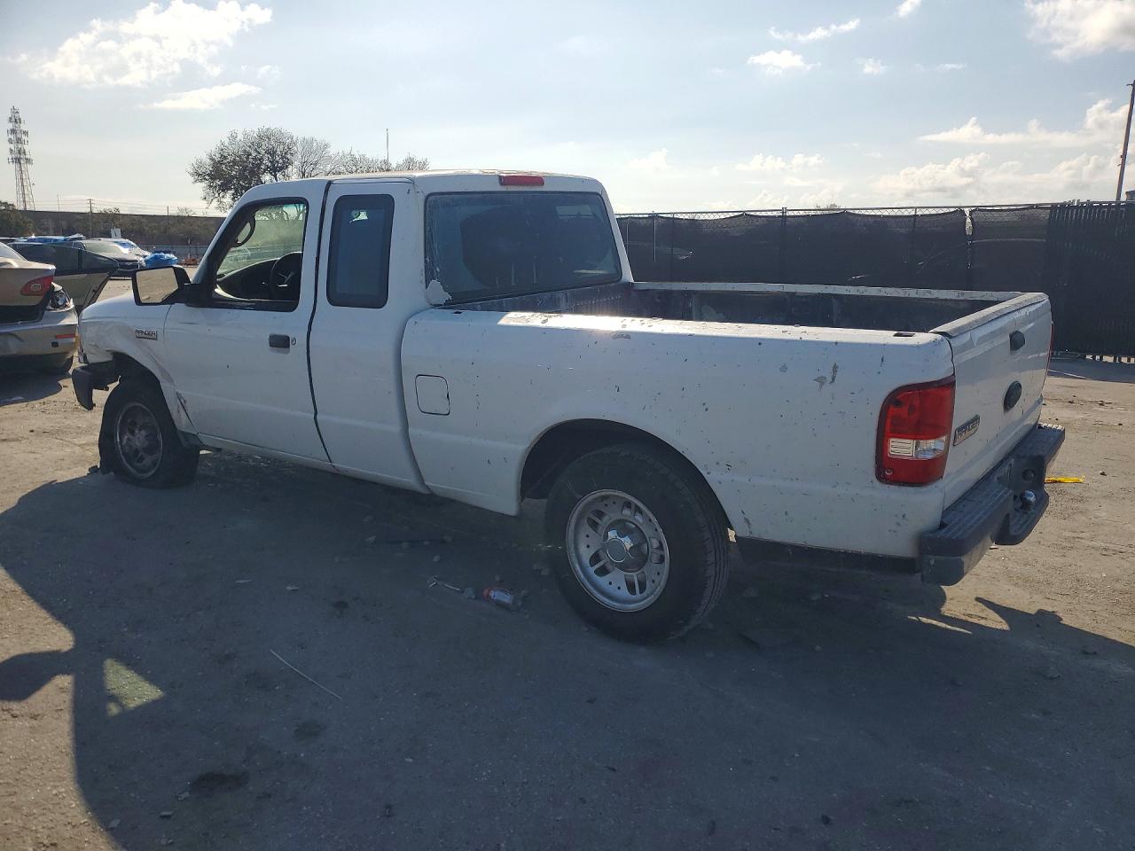 2006 Ford Ranger Super Cab White vin: 1FTYR14D06PA28506
