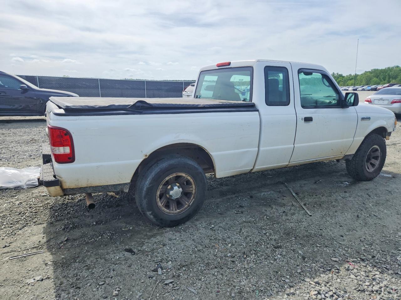 2009 Ford Ranger Super Cab White vin: 1FTYR14D29PA20671