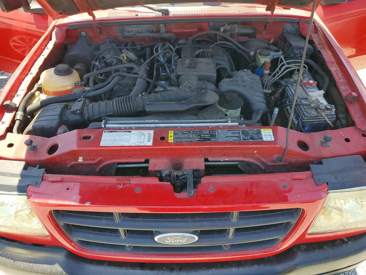 2001 Ford Ranger Super Cab Red vin: 1FTYR14D31PB74813