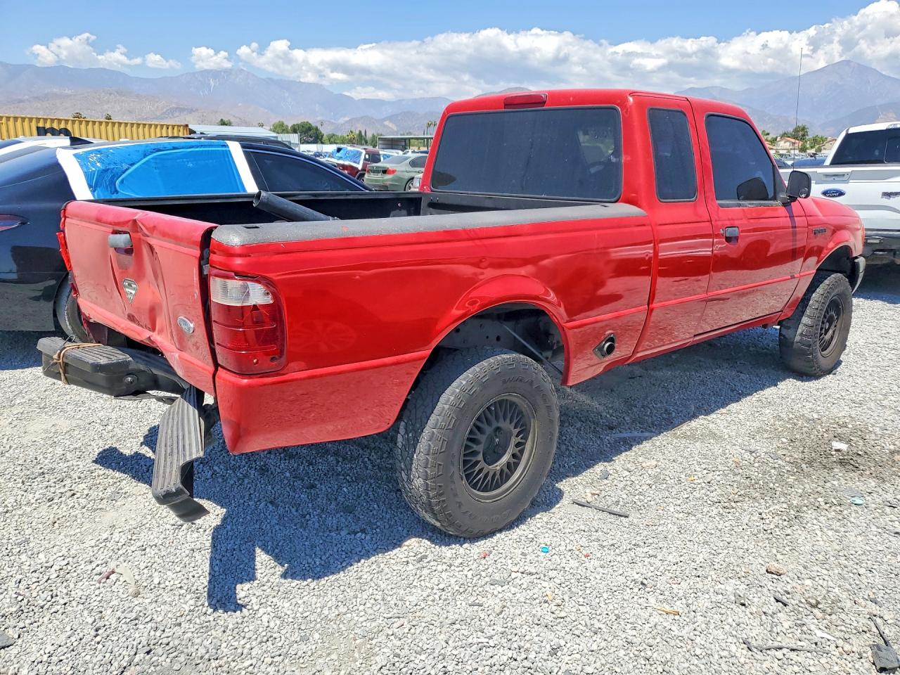 2001 Ford Ranger Super Cab Red vin: 1FTYR14D31PB74813