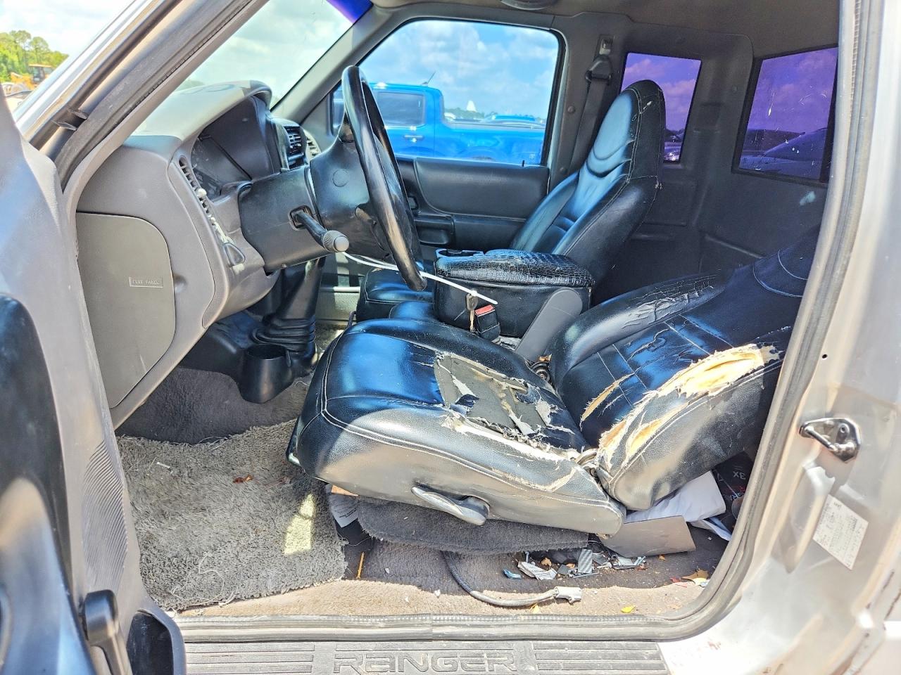 2002 Ford Ranger Super Cab Белый vin: 1FTYR14D62PA40959