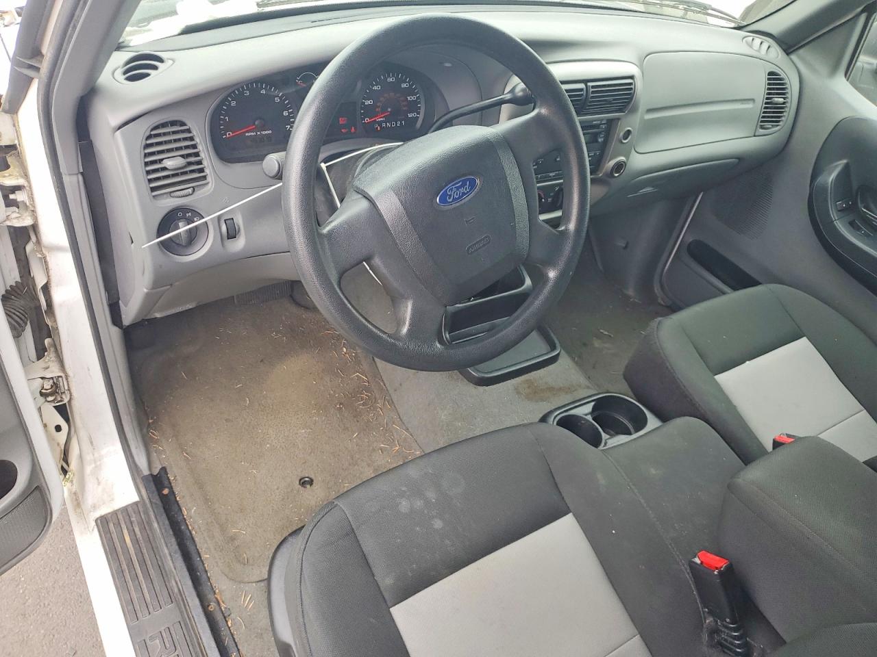 2009 Ford Ranger Super Cab White vin: 1FTYR14D79PA01646