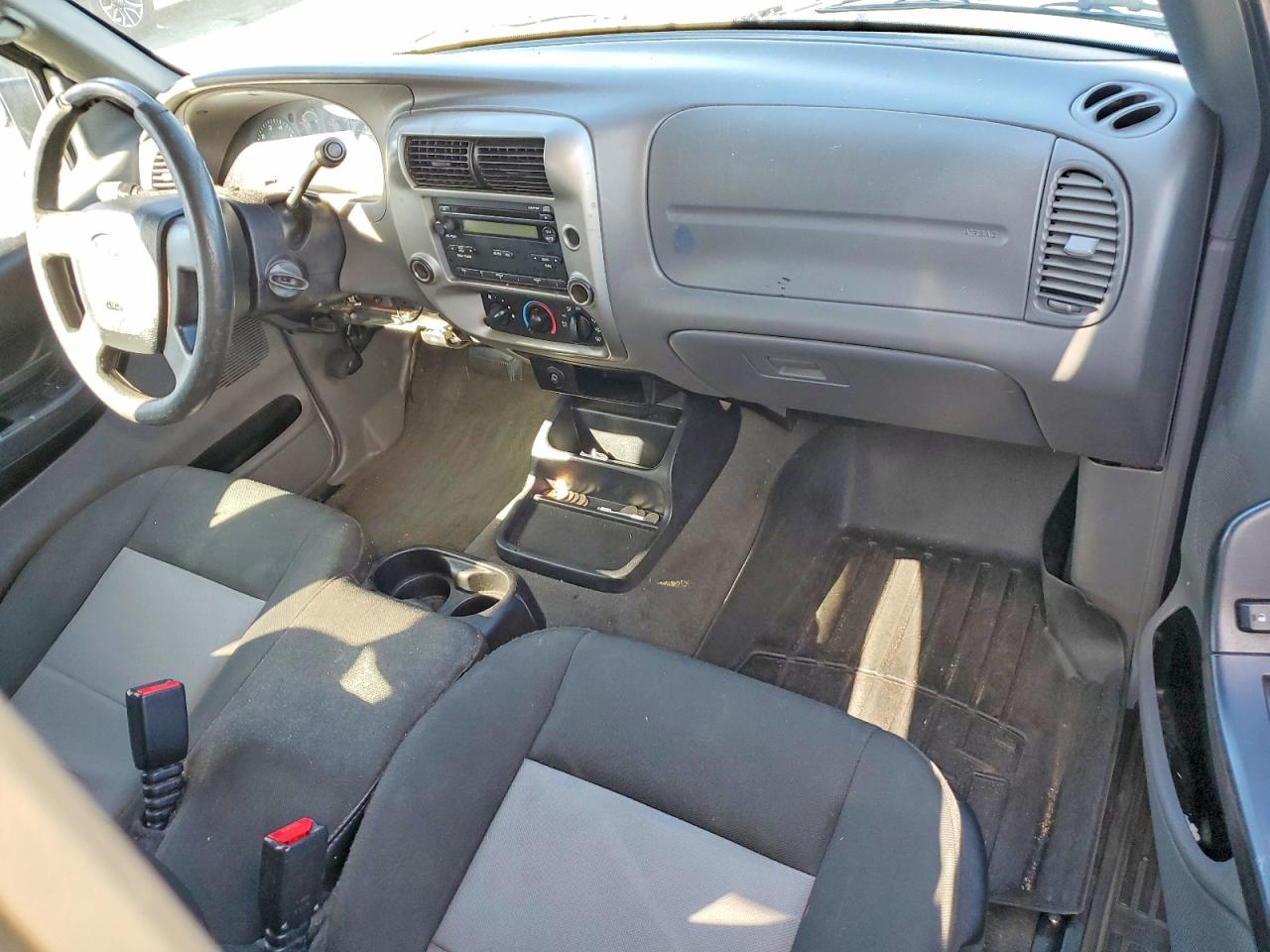 2008 Ford Ranger Super Cab Silver vin: 1FTYR14D98PA89131