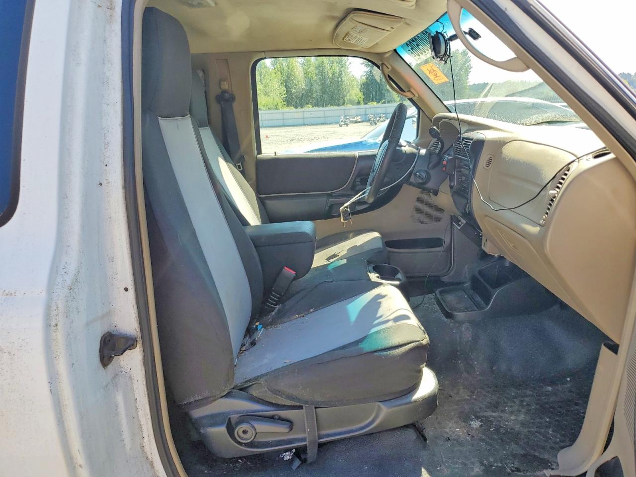 2005 Ford Ranger Super Cab White vin: 1FTYR14E05PA99759