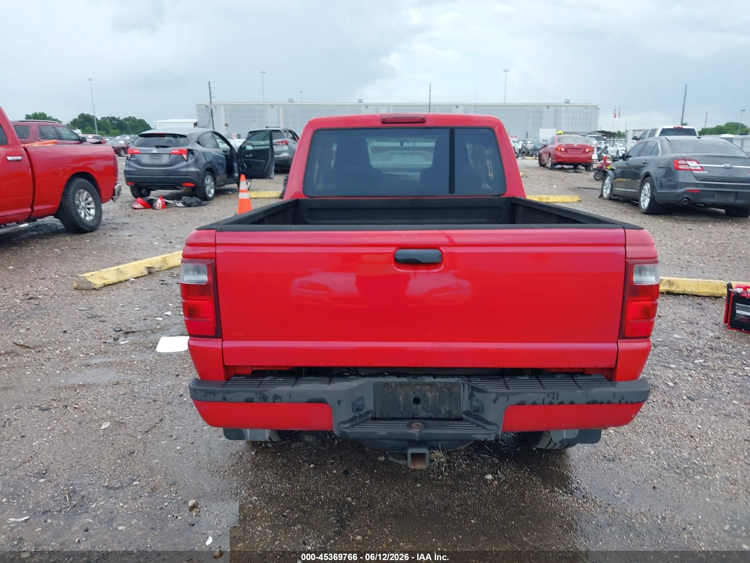 2004 Ford Ranger Edge Red vin: 1FTYR14E24PB57269