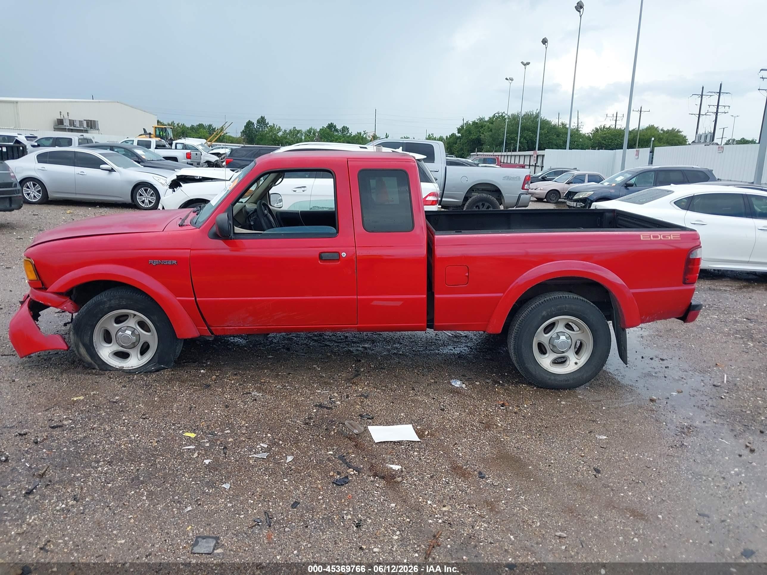 2004 Ford Ranger Edge Red vin: 1FTYR14E24PB57269