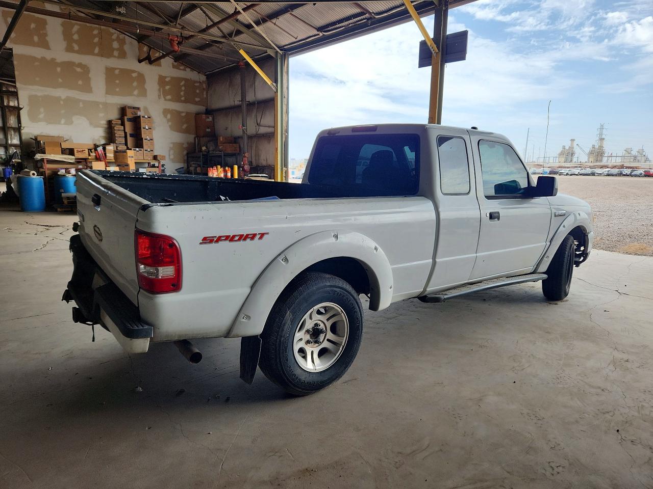 2009 Ford Ranger Super Cab White vin: 1FTYR14E39PA17545