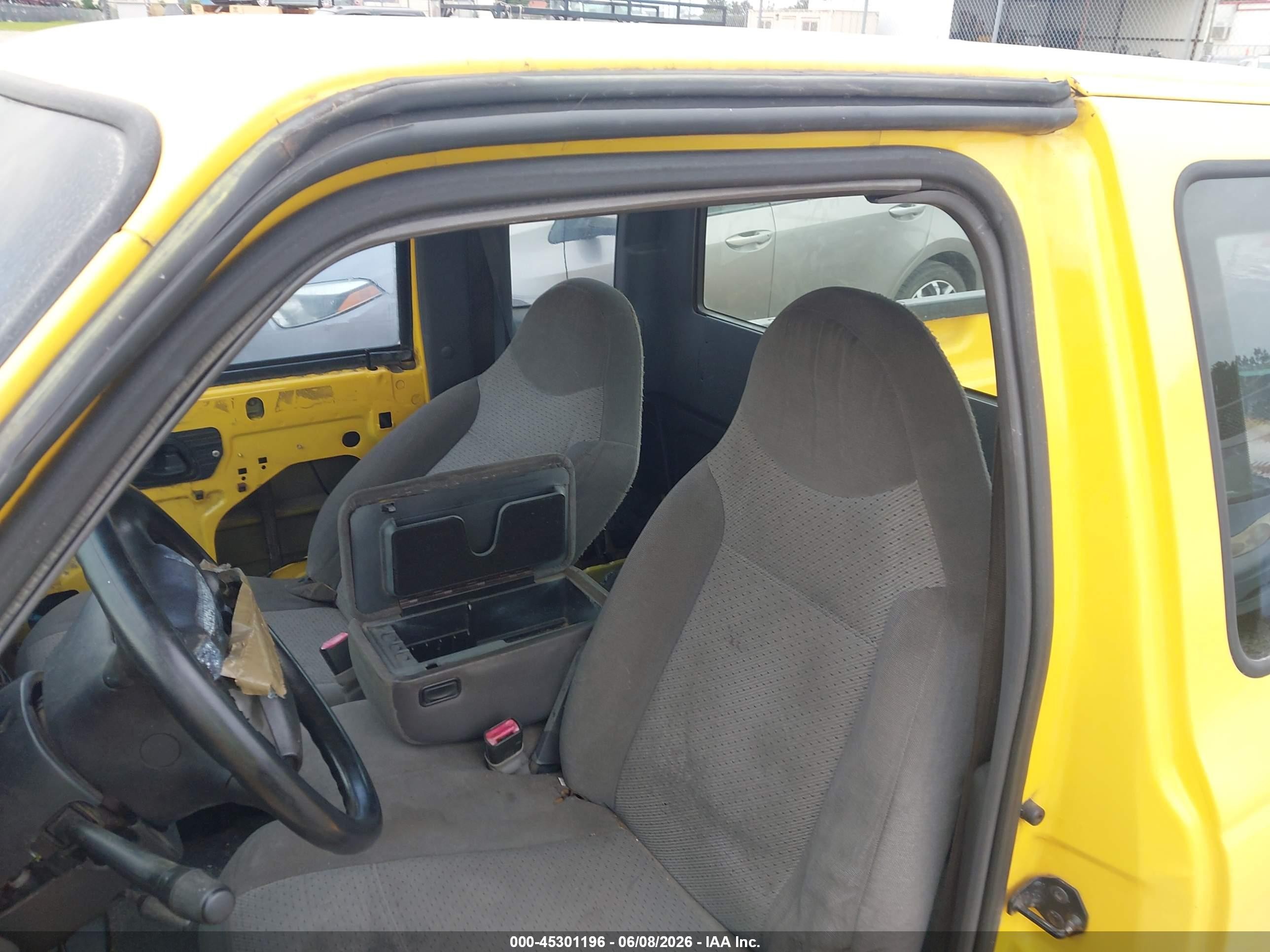 2001 Ford Ranger Edge/xlt Yellow vin: 1FTYR14E41PB30683