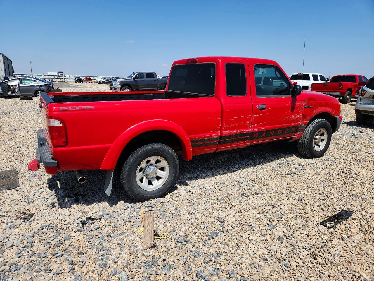 2005 Ford Ranger Super Cab Red vin: 1FTYR14E55PB05796