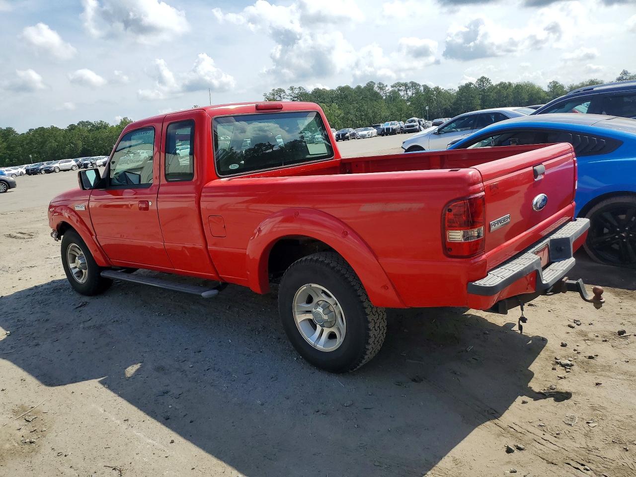 2009 Ford Ranger Super Cab Red vin: 1FTYR14E79PA56445