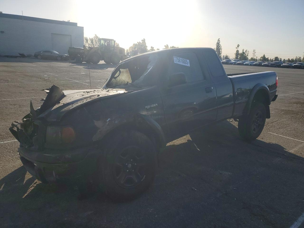 1FTYR14E85PB11818