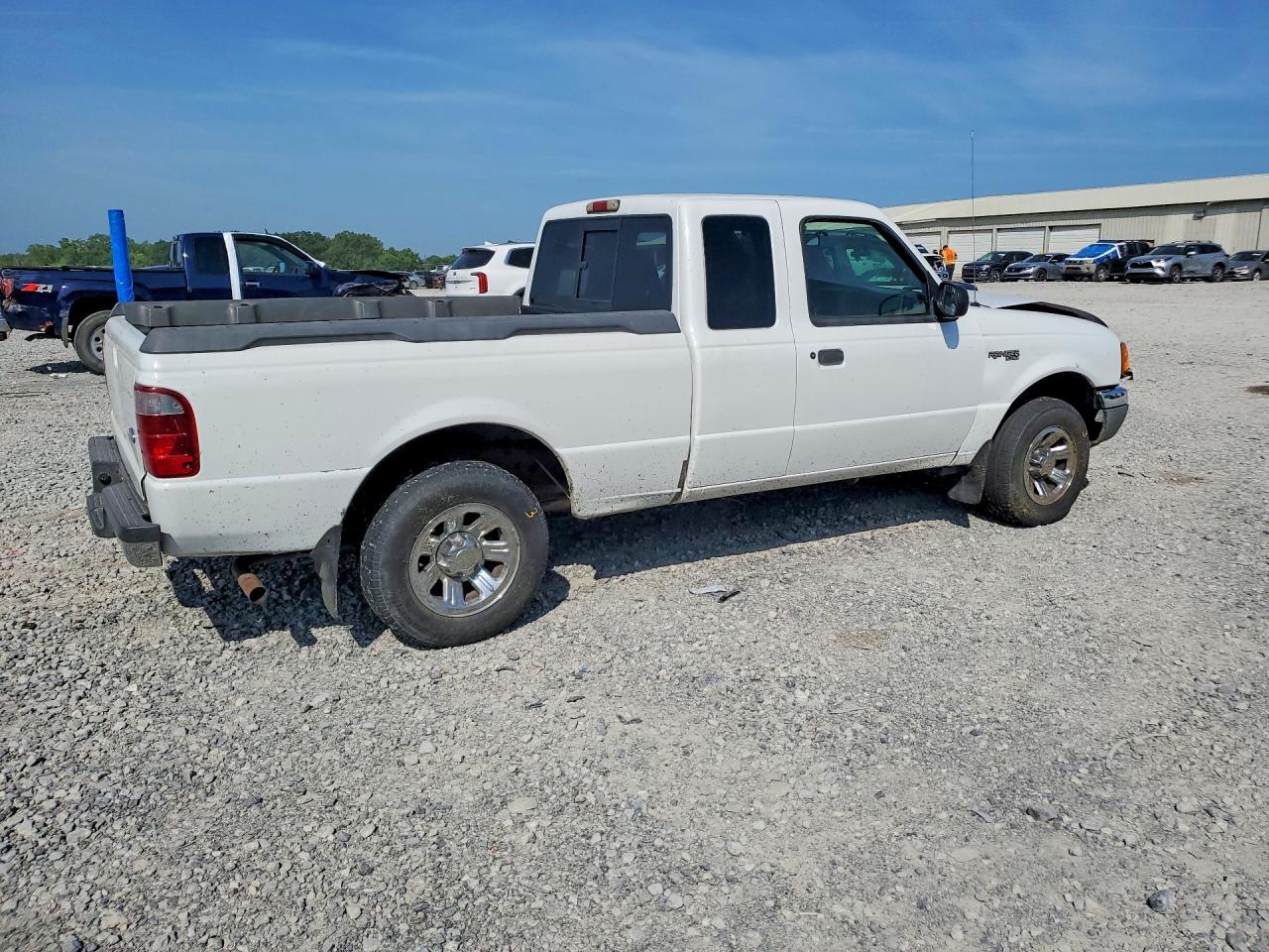 2001 Ford Ranger Super Cab White vin: 1FTYR14E91TA29856