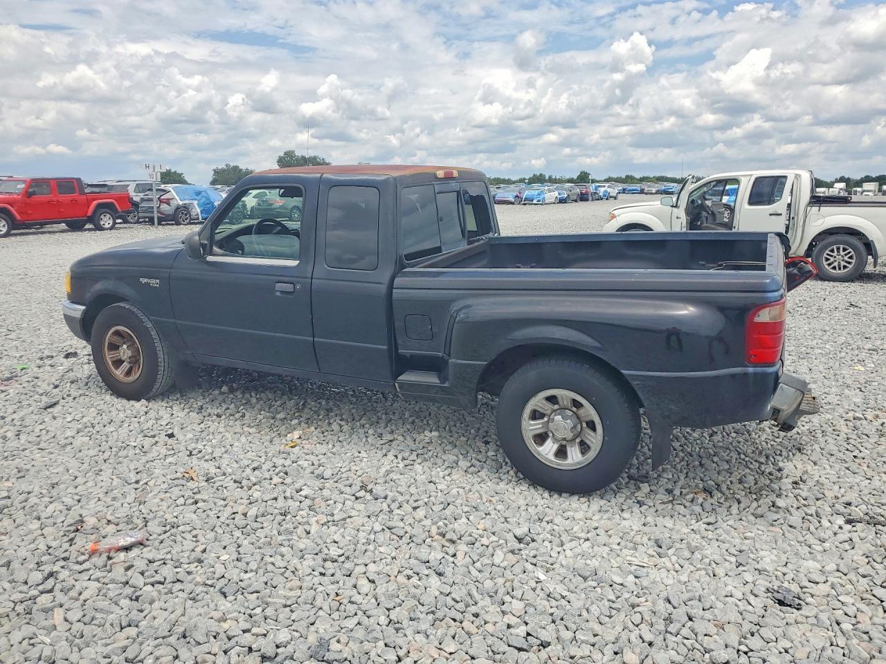 2001 Ford Ranger Super Cab Black vin: 1FTYR14U01PA86933