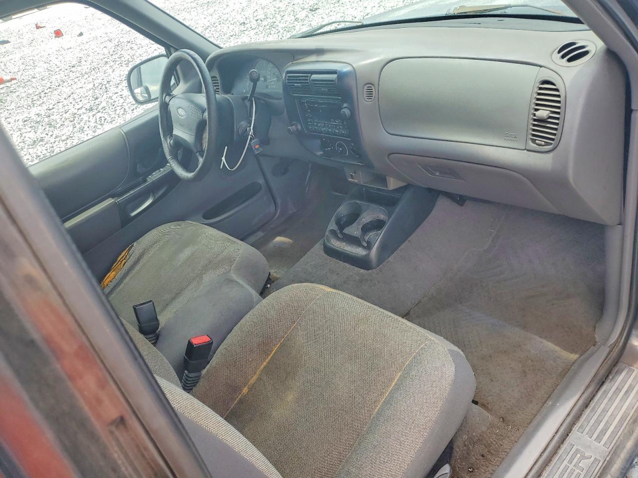 2001 Ford Ranger Super Cab Black vin: 1FTYR14U01PA86933