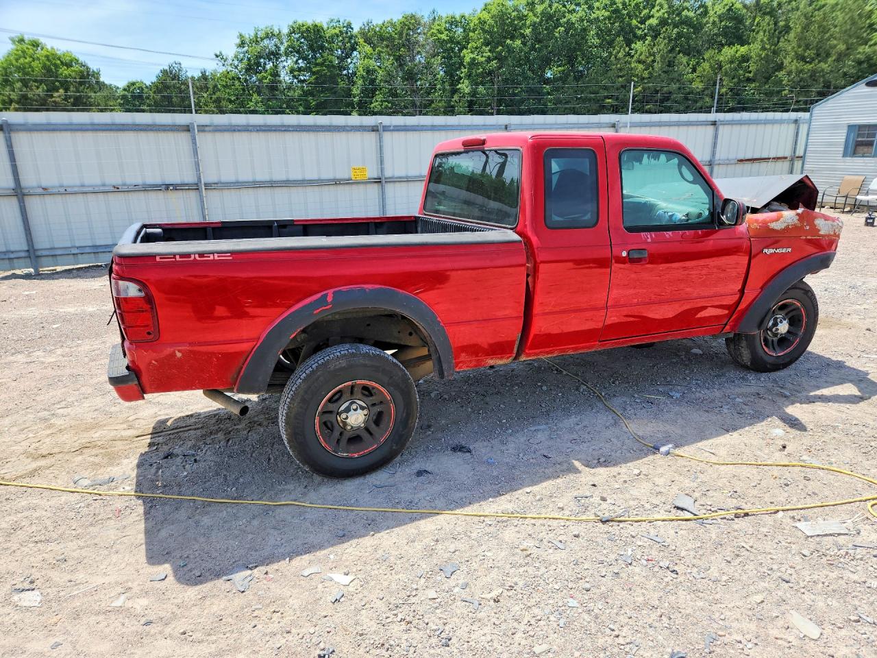 2004 Ford Ranger Red vin: 1FTYR14U04PA22802
