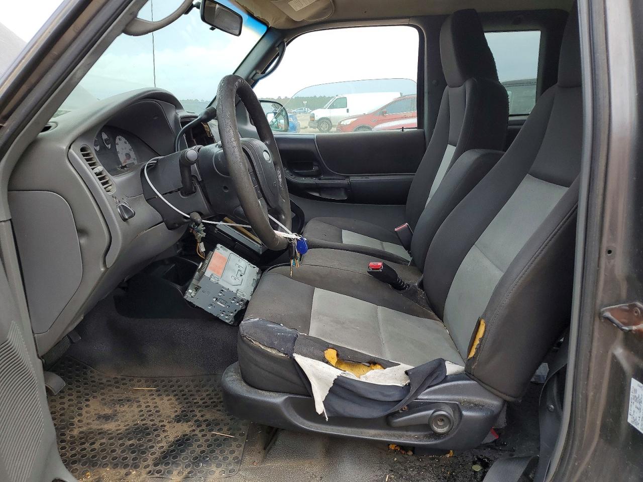 2004 Ford Ranger Super Cab Gray vin: 1FTYR14U04PA83082