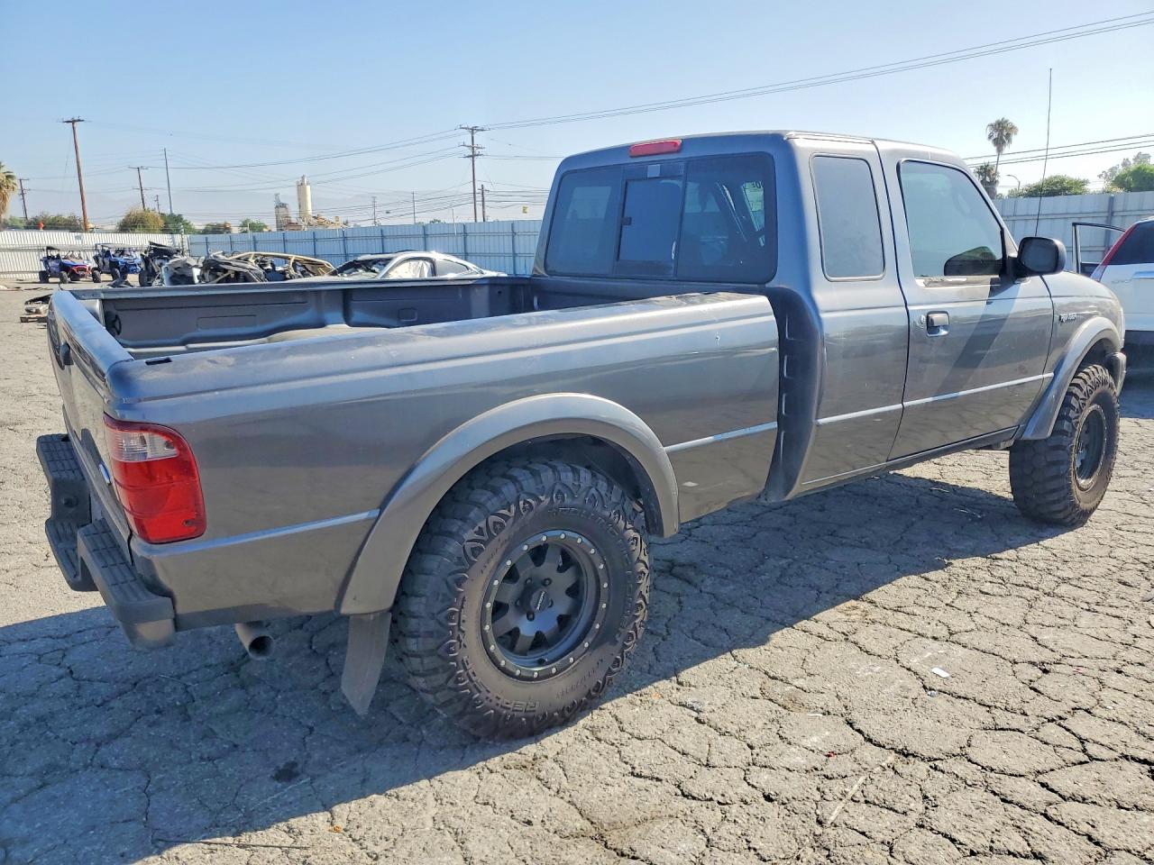 2005 Ford Ranger Super Cab Charcoal vin: 1FTYR14U05PA96531