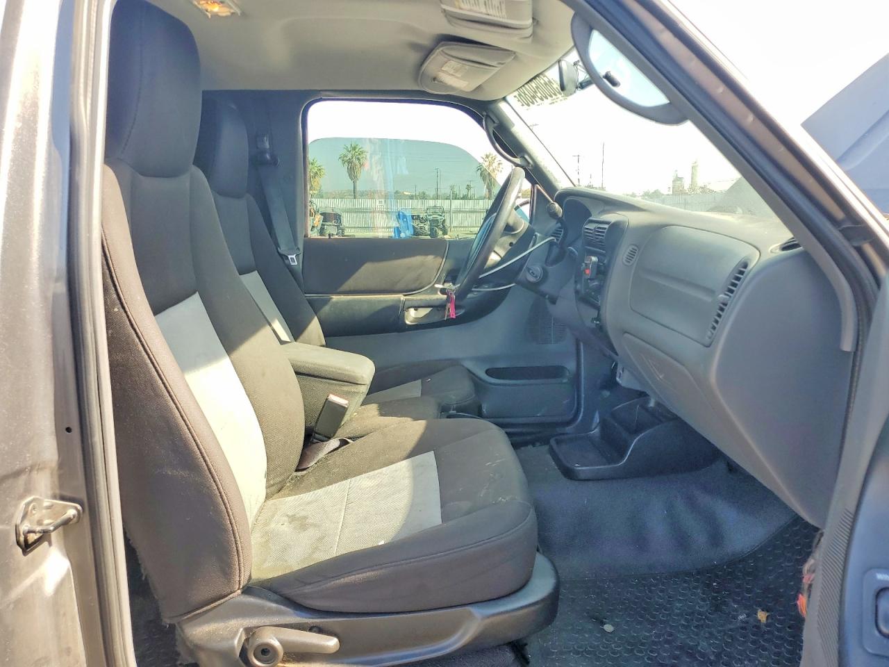 2005 Ford Ranger Super Cab Charcoal vin: 1FTYR14U05PA96531