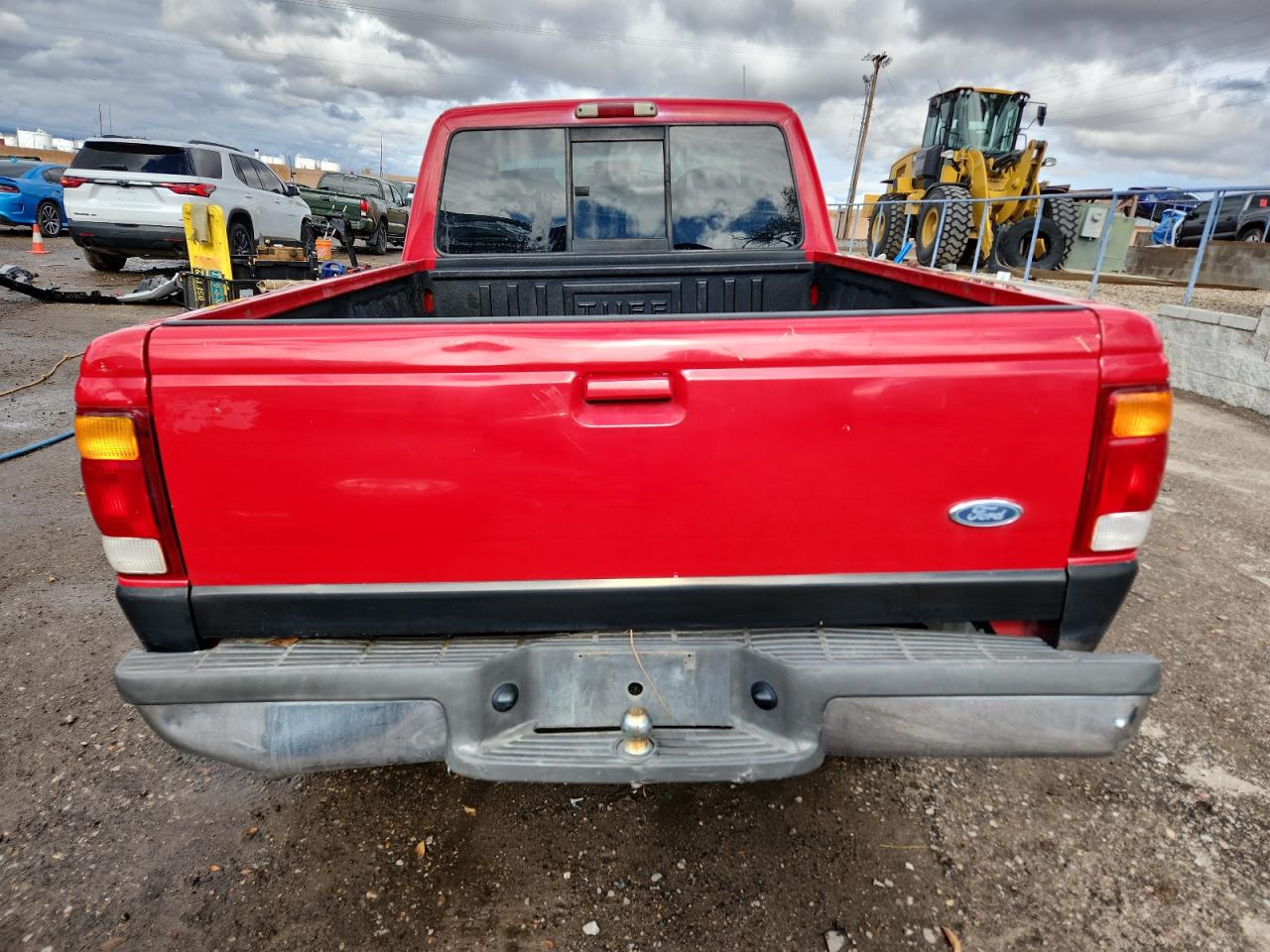 1998 Ford Ranger Super Cab Red vin: 1FTYR14U0WPA47296